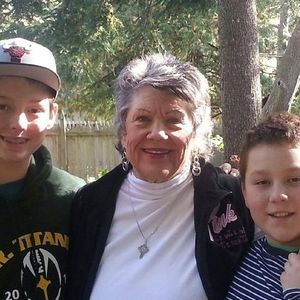 Meet your Posher, Suzanne